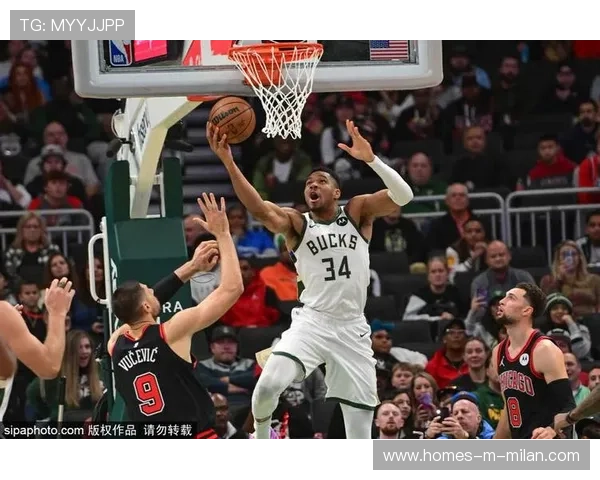 字母哥抢下终场篮板，密尔沃基雄鹿结束比赛